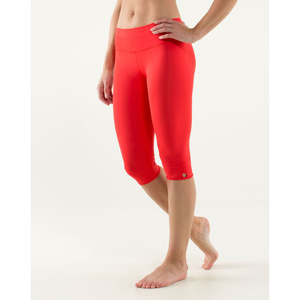Lululemon Bandha Crop‎ Leggings in Love Red Size 6
